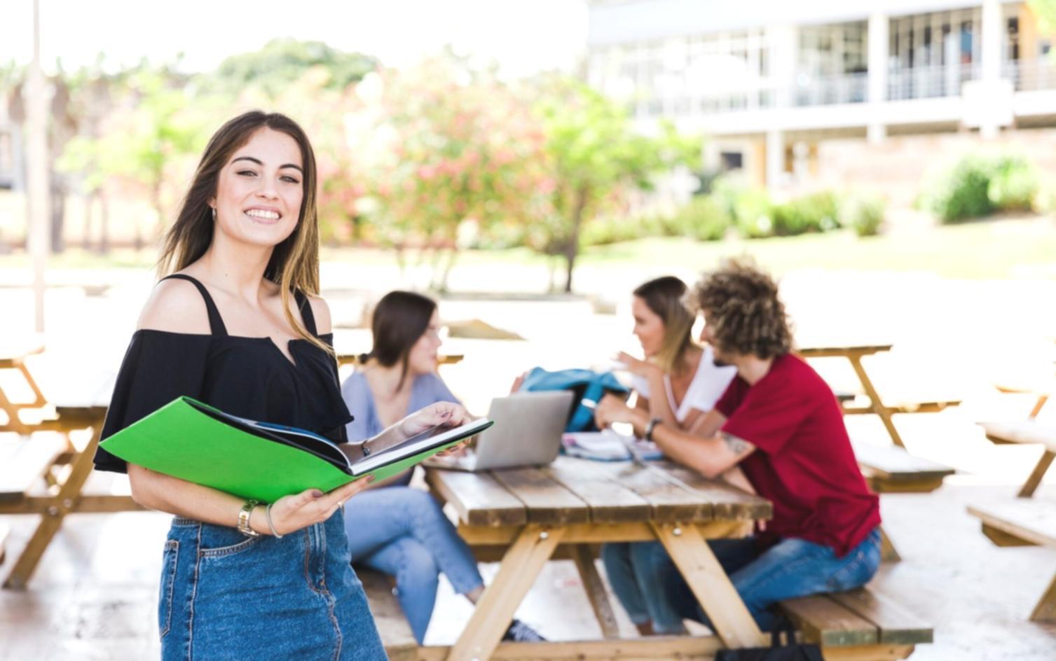 Finance professional presenting quarterly results with clear visual aids
