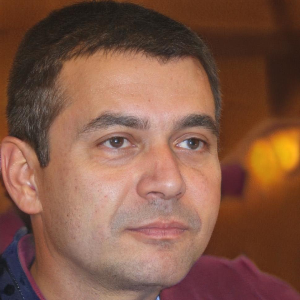 Marcus Chen, Senior Financial Analyst